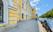 Конногвардейский б-р, 4