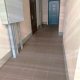 Вход в помещение.В коридоре можно использовать место  дополнительно под 